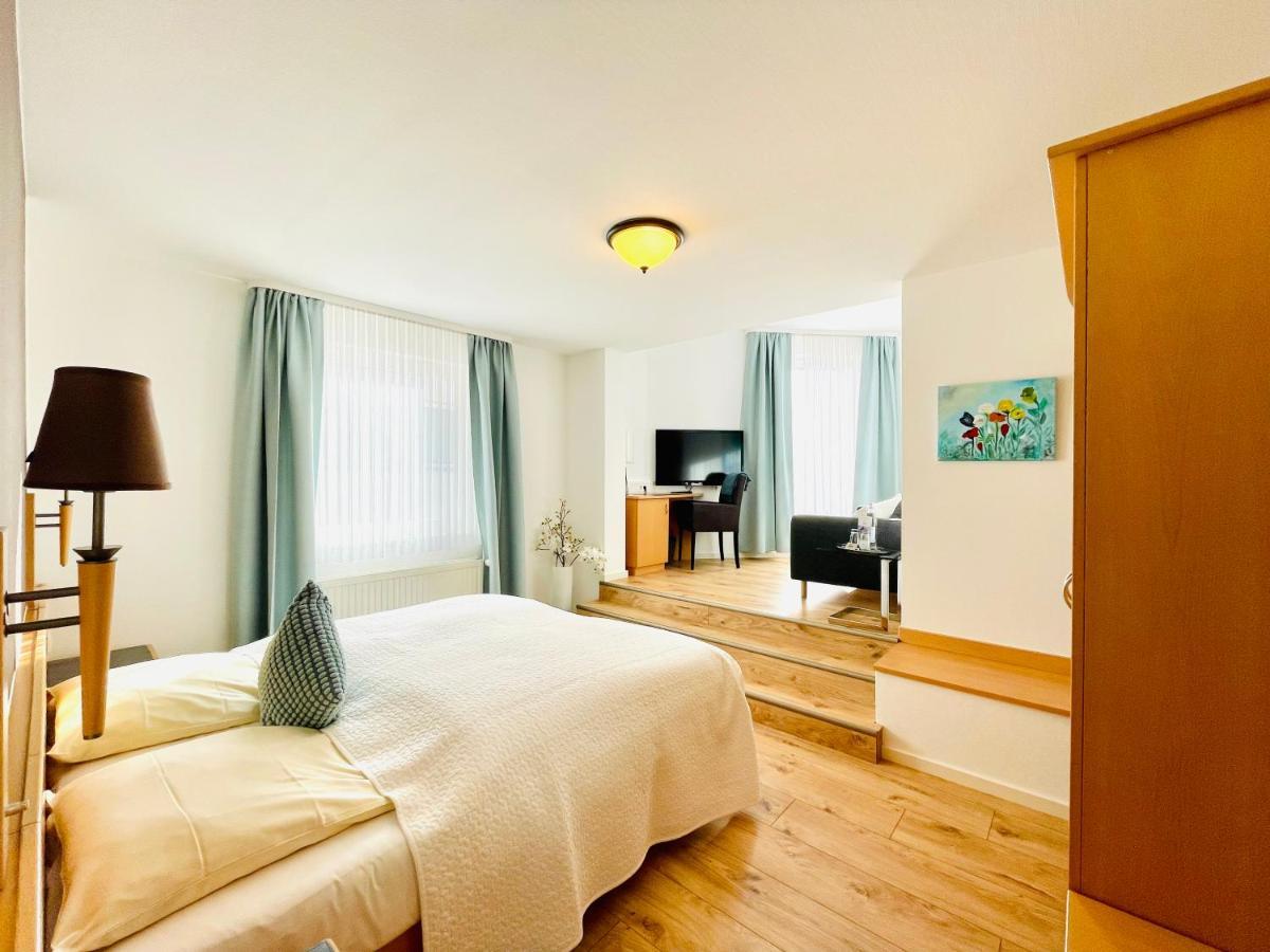 Hotel Saarburger Hof מראה חיצוני תמונה