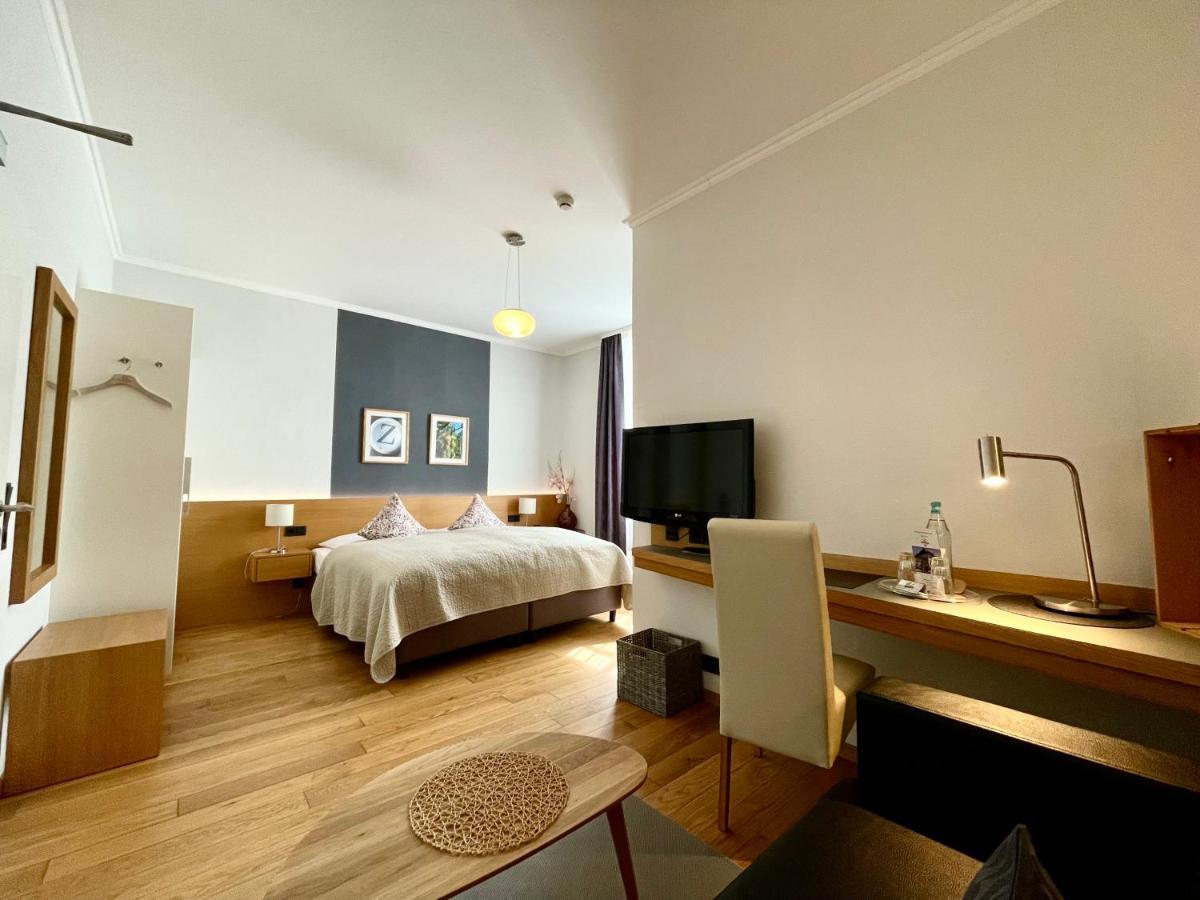 Hotel Saarburger Hof מראה חיצוני תמונה